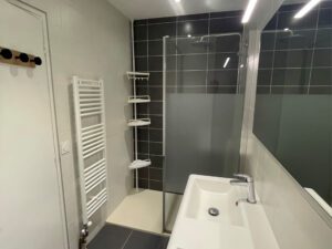 salle de bain Entreprise de rénovation immobilière tout corps d’état à Antibes